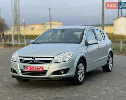 Серый Опель Астра, объемом двигателя 1.6 л и пробегом 240 тыс. км за 5500 $, фото 1 на Automoto.ua
