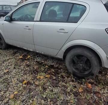 Серый Опель Астра, объемом двигателя 1.3 л и пробегом 194 тыс. км за 3800 $, фото 2 на Automoto.ua