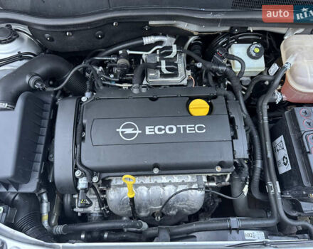 Серый Опель Астра, объемом двигателя 1.6 л и пробегом 51 тыс. км за 6900 $, фото 85 на Automoto.ua