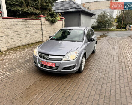 Серый Опель Астра, объемом двигателя 0 л и пробегом 228 тыс. км за 4200 $, фото 1 на Automoto.ua