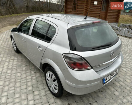 Серый Опель Астра, объемом двигателя 1.25 л и пробегом 194 тыс. км за 3700 $, фото 14 на Automoto.ua