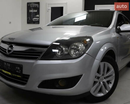 Серый Опель Астра, объемом двигателя 1.7 л и пробегом 144 тыс. км за 5900 $, фото 8 на Automoto.ua