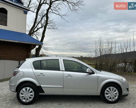 Серый Опель Астра, объемом двигателя 1.25 л и пробегом 194 тыс. км за 3700 $, фото 12 на Automoto.ua