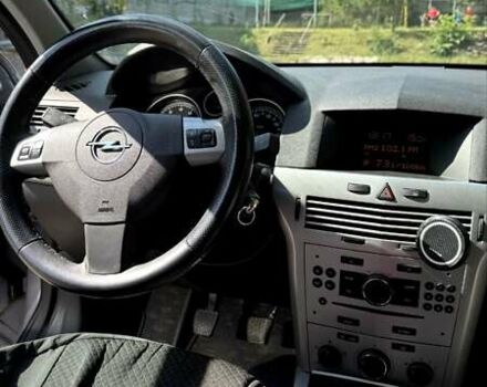 Серый Опель Астра, объемом двигателя 1.4 л и пробегом 190 тыс. км за 4700 $, фото 5 на Automoto.ua