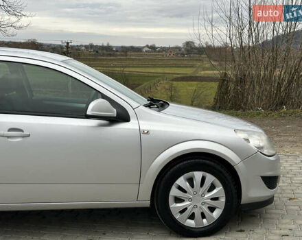 Серый Опель Астра, объемом двигателя 1.25 л и пробегом 194 тыс. км за 3700 $, фото 18 на Automoto.ua