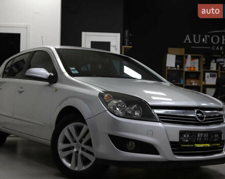 Серый Опель Астра, объемом двигателя 1.7 л и пробегом 144 тыс. км за 5900 $, фото 15 на Automoto.ua