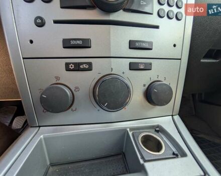 Опель Астра 2009 в Киеве на Automoto.ua Серый Опель Астра, объемом двигателя 1.25 л и пробегом 380 тыс. км за 4700 $, фото 22 на Automoto.ua