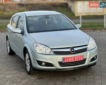 Серый Опель Астра, объемом двигателя 1.6 л и пробегом 240 тыс. км за 5500 $, фото 5 на Automoto.ua