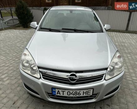 Серый Опель Астра, объемом двигателя 1.25 л и пробегом 194 тыс. км за 3700 $, фото 7 на Automoto.ua