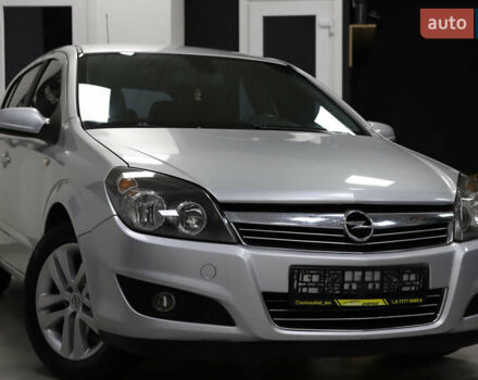 Серый Опель Астра, объемом двигателя 1.7 л и пробегом 144 тыс. км за 5900 $, фото 17 на Automoto.ua