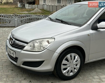 Серый Опель Астра, объемом двигателя 1.25 л и пробегом 194 тыс. км за 3700 $, фото 16 на Automoto.ua