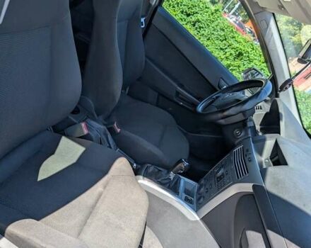 Опель Астра 2009 в Киеве на Automoto.ua Серый Опель Астра, объемом двигателя 1.25 л и пробегом 380 тыс. км за 4700 $, фото 17 на Automoto.ua