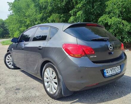 Серый Опель Астра, объемом двигателя 1.69 л и пробегом 258 тыс. км за 7300 $, фото 2 на Automoto.ua