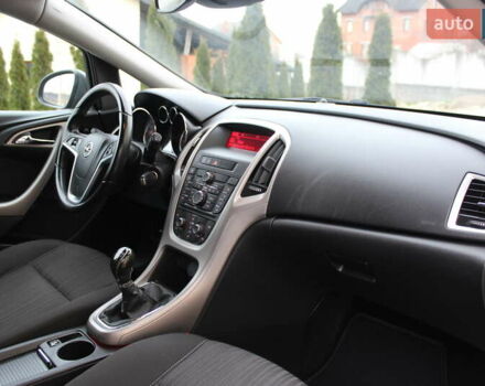 Серый Опель Астра, объемом двигателя 1.6 л и пробегом 193 тыс. км за 5890 $, фото 86 на Automoto.ua