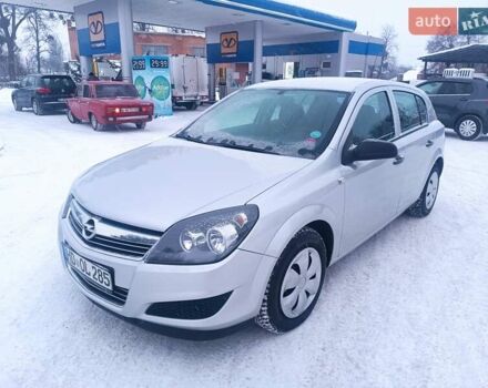 Сірий Опель Астра, об'ємом двигуна 1.6 л та пробігом 268 тис. км за 4900 $, фото 7 на Automoto.ua