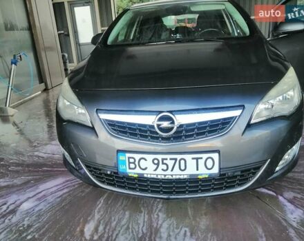 Сірий Опель Астра, об'ємом двигуна 1.4 л та пробігом 245 тис. км за 6400 $, фото 5 на Automoto.ua