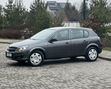 Серый Опель Астра, объемом двигателя 1.3 л и пробегом 305 тыс. км за 4800 $, фото 1 на Automoto.ua