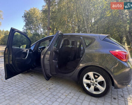 Серый Опель Астра, объемом двигателя 1.6 л и пробегом 124 тыс. км за 8900 $, фото 13 на Automoto.ua