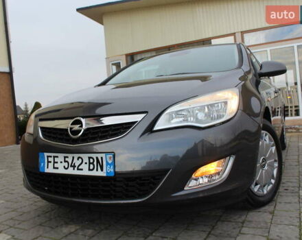 Серый Опель Астра, объемом двигателя 1.6 л и пробегом 193 тыс. км за 5890 $, фото 12 на Automoto.ua