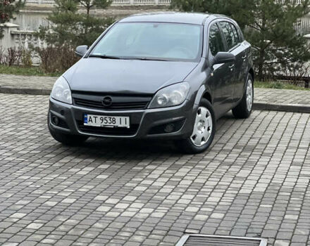 Серый Опель Астра, объемом двигателя 1.3 л и пробегом 305 тыс. км за 4800 $, фото 3 на Automoto.ua