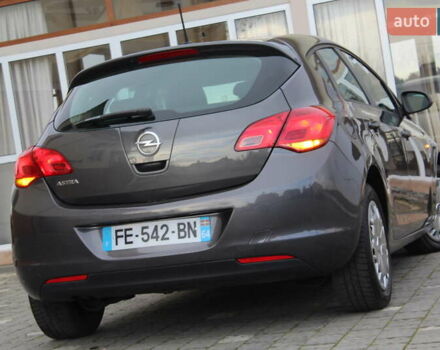 Серый Опель Астра, объемом двигателя 1.6 л и пробегом 193 тыс. км за 5890 $, фото 25 на Automoto.ua