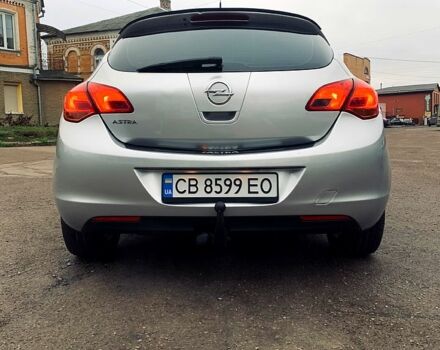 Серый Опель Астра, объемом двигателя 1.6 л и пробегом 250 тыс. км за 8000 $, фото 1 на Automoto.ua