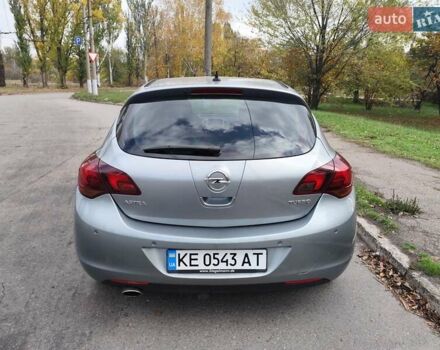 Серый Опель Астра, объемом двигателя 1.4 л и пробегом 170 тыс. км за 7500 $, фото 6 на Automoto.ua