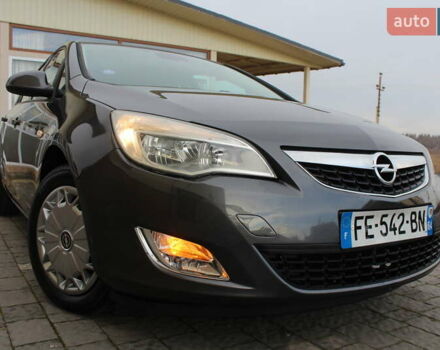 Серый Опель Астра, объемом двигателя 1.6 л и пробегом 193 тыс. км за 5890 $, фото 5 на Automoto.ua