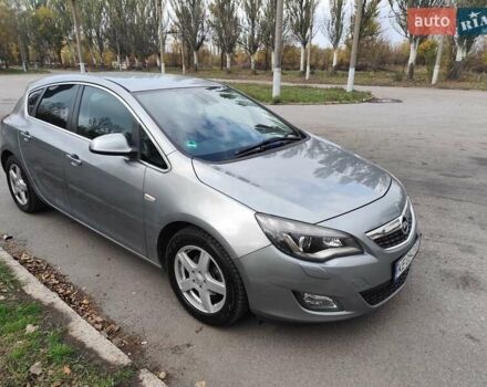 Серый Опель Астра, объемом двигателя 1.4 л и пробегом 170 тыс. км за 7500 $, фото 1 на Automoto.ua