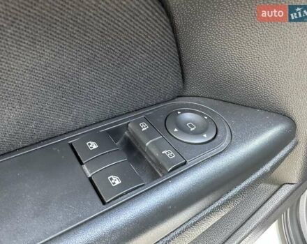 Серый Опель Астра, объемом двигателя 1.4 л и пробегом 178 тыс. км за 5500 $, фото 24 на Automoto.ua