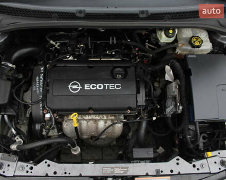 Серый Опель Астра, объемом двигателя 1.6 л и пробегом 193 тыс. км за 5890 $, фото 99 на Automoto.ua