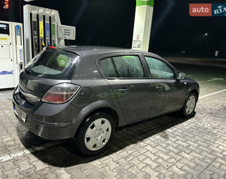 Серый Опель Астра, объемом двигателя 1.25 л и пробегом 303 тыс. км за 3500 $, фото 6 на Automoto.ua