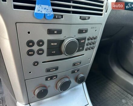 Серый Опель Астра, объемом двигателя 1.4 л и пробегом 178 тыс. км за 5500 $, фото 28 на Automoto.ua