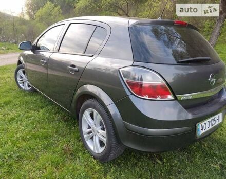 Опель Астра 2010 в Ужгороде на Automoto.ua Серый Опель Астра, объемом двигателя 1.4 л и пробегом 172 тыс. км за 5300 $, фото 2 на Automoto.ua