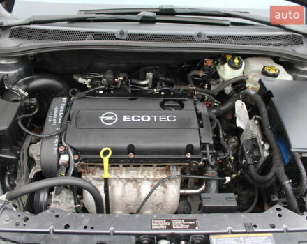 Серый Опель Астра, объемом двигателя 1.6 л и пробегом 193 тыс. км за 5890 $, фото 97 на Automoto.ua