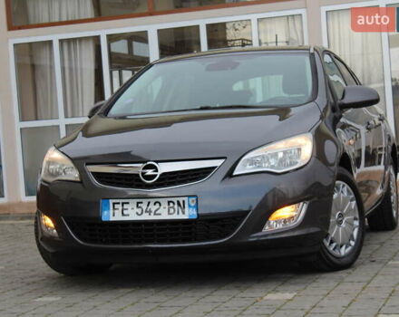 Серый Опель Астра, объемом двигателя 1.6 л и пробегом 193 тыс. км за 5890 $, фото 7 на Automoto.ua