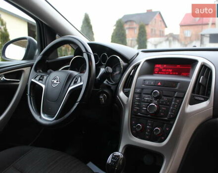 Серый Опель Астра, объемом двигателя 1.6 л и пробегом 193 тыс. км за 5890 $, фото 89 на Automoto.ua