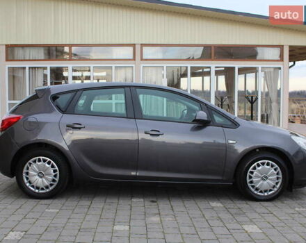 Серый Опель Астра, объемом двигателя 1.6 л и пробегом 193 тыс. км за 5890 $, фото 43 на Automoto.ua