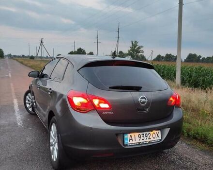 Серый Опель Астра, объемом двигателя 1.69 л и пробегом 258 тыс. км за 7300 $, фото 19 на Automoto.ua