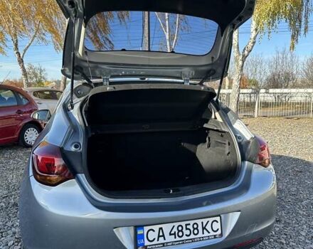 Серый Опель Астра, объемом двигателя 2 л и пробегом 213 тыс. км за 7500 $, фото 4 на Automoto.ua