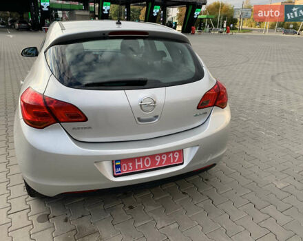 Серый Опель Астра, объемом двигателя 1.3 л и пробегом 231 тыс. км за 6650 $, фото 9 на Automoto.ua