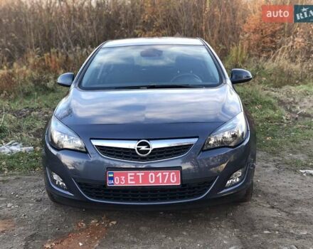 Серый Опель Астра, объемом двигателя 1.6 л и пробегом 144 тыс. км за 8900 $, фото 1 на Automoto.ua