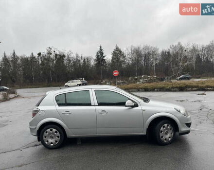 Сірий Опель Астра, об'ємом двигуна 1.6 л та пробігом 146 тис. км за 6000 $, фото 1 на Automoto.ua