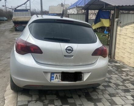 Серый Опель Астра, объемом двигателя 1.6 л и пробегом 201 тыс. км за 7000 $, фото 2 на Automoto.ua