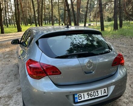 Серый Опель Астра, объемом двигателя 1.2 л и пробегом 295 тыс. км за 6200 $, фото 4 на Automoto.ua