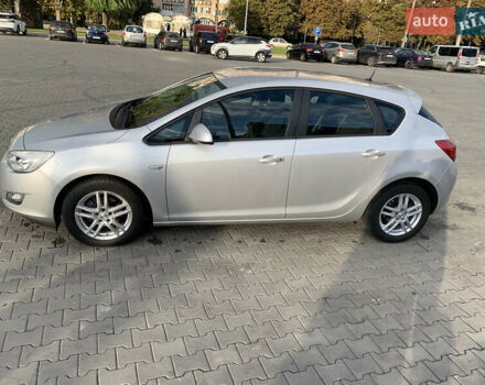 Серый Опель Астра, объемом двигателя 1.3 л и пробегом 231 тыс. км за 6650 $, фото 3 на Automoto.ua