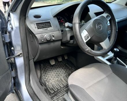 Серый Опель Астра, объемом двигателя 1.6 л и пробегом 30 тыс. км за 7500 $, фото 8 на Automoto.ua