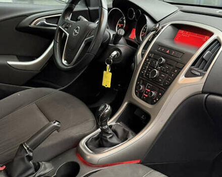 Серый Опель Астра, объемом двигателя 1.4 л и пробегом 259 тыс. км за 6400 $, фото 13 на Automoto.ua