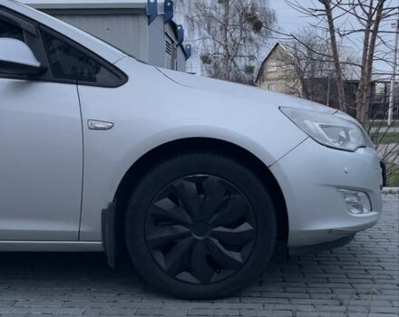 Серый Опель Астра, объемом двигателя 1.6 л и пробегом 290 тыс. км за 6000 $, фото 8 на Automoto.ua