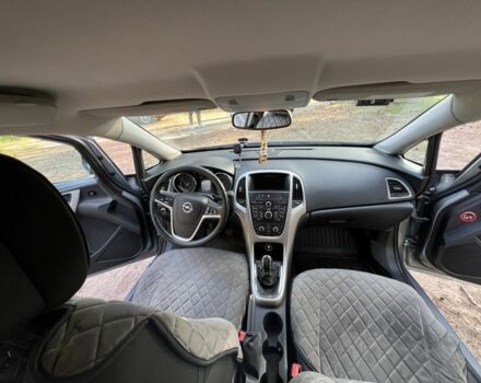 Серый Опель Астра, объемом двигателя 1.2 л и пробегом 295 тыс. км за 6200 $, фото 5 на Automoto.ua